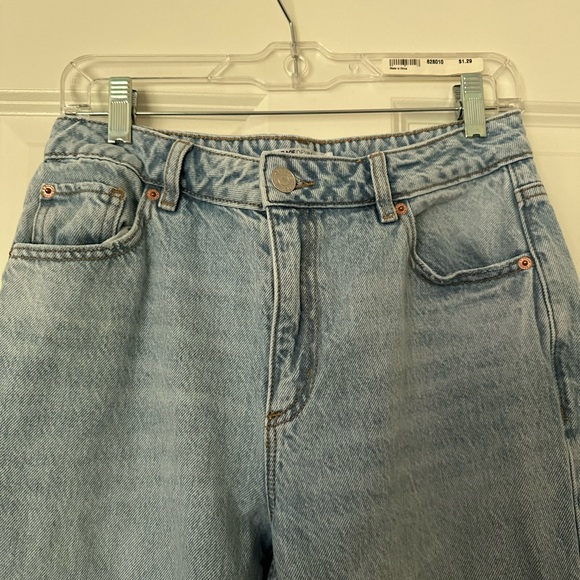 Garage 90s Straight Light Wash Jeans - Picture 5 of 7